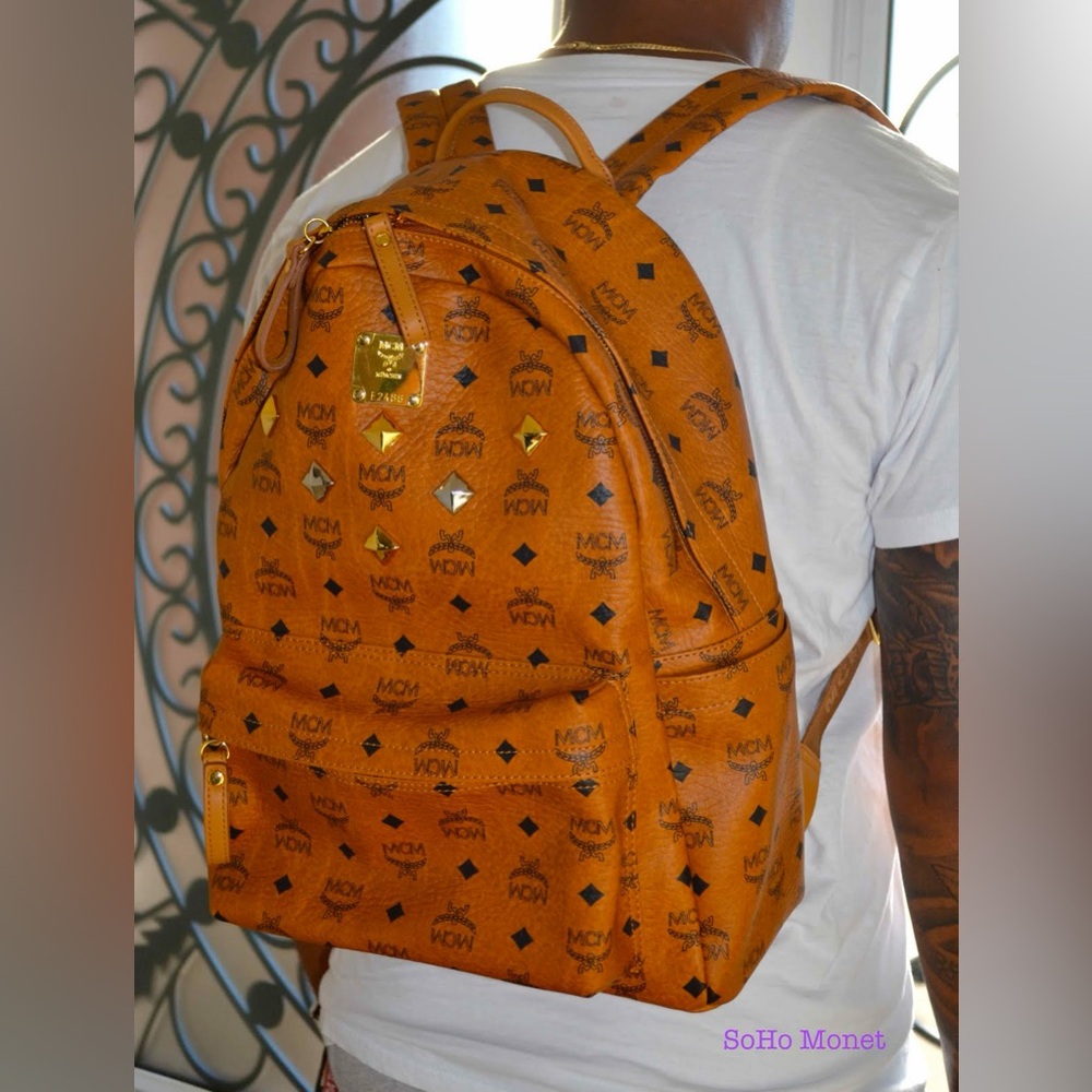 MCM Cognac Logo-Print Backpack medium - Picture 3 of 11
